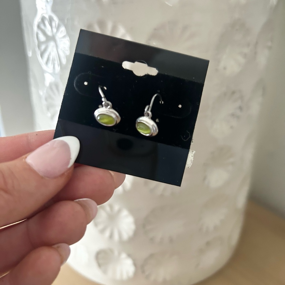 Elegant Silver Tone Cat Eye Green Dangle Earrings